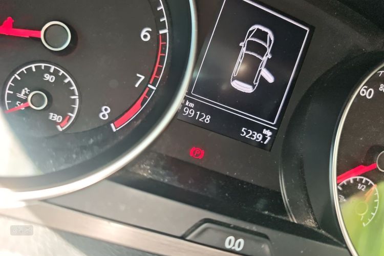 Volkswagen Golf 2016 car image #14