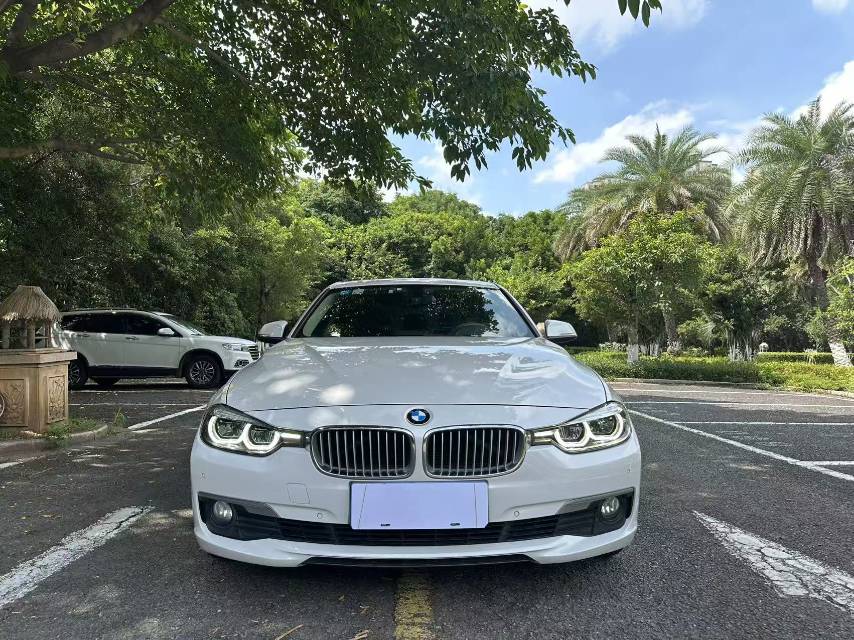 BMW 3 Series 2018 #2 BMW 3 Series 2018 car image #2