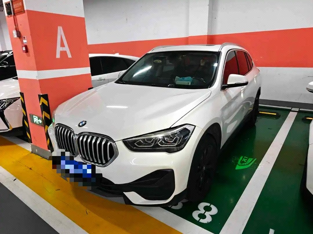 BMW X1 2021 BMW X1 2021 car image