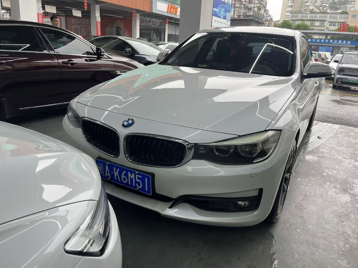BMW 3 Series GT 2018 BMW 3 Series GT 2018 car image