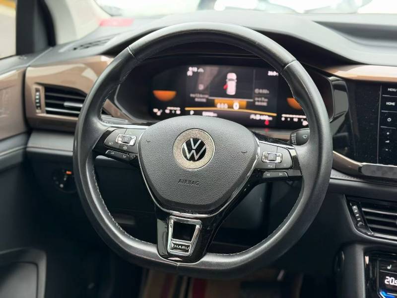 Volkswagen Tharu 2022 car image #2