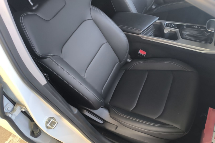 GEELY Emgrand 2025 car image #24