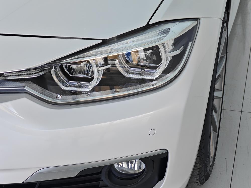 BMW 3 Series 2019 #9 BMW 3 Series 2019 car image #9