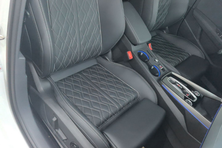 Audi A3 2025 immagine di auto #24