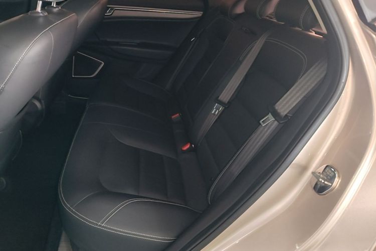 GEELY Emgrand GS 2017 #13 GEELY Emgrand GS 2017 car image #13