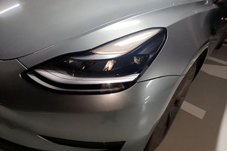Tesla Model 3 2022 car image #23