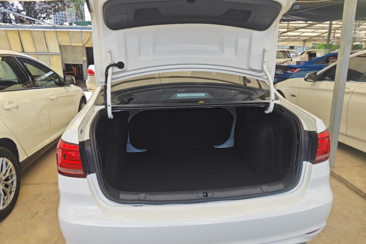 Volkswagen Lavida 2022 car image #19