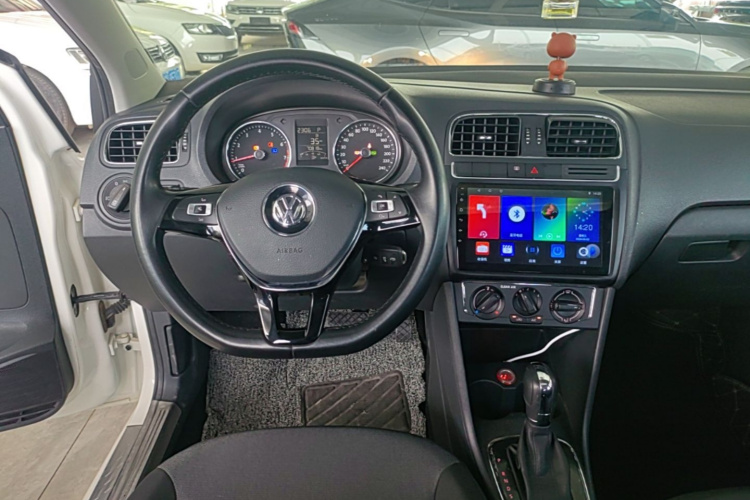 Volkswagen Polo 2016 #15 Volkswagen Polo 2016 car image #15