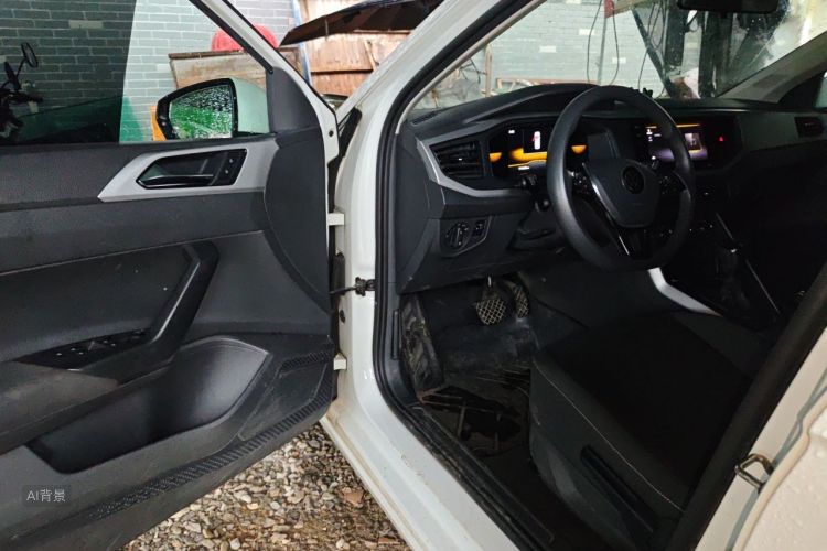Volkswagen Polo 2023 car image #18