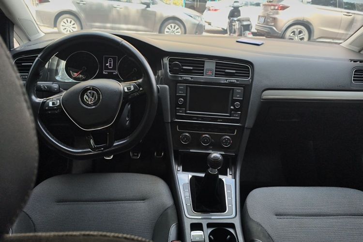 Volkswagen Golf 2018 #12 Volkswagen Golf 2018 car image #12