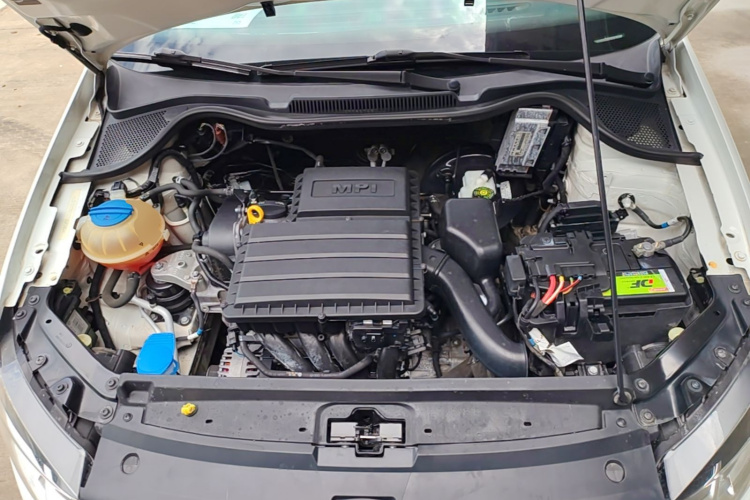 Volkswagen Polo 2016 car image #22