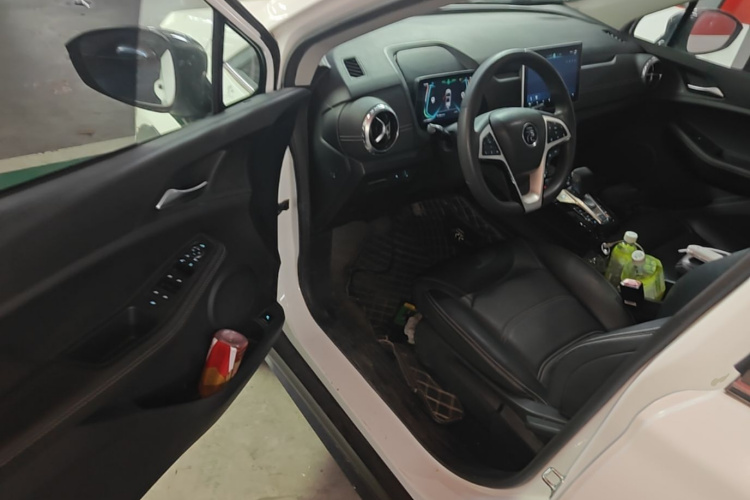BYD Yuan New Energy 2019 imagen de coche #16