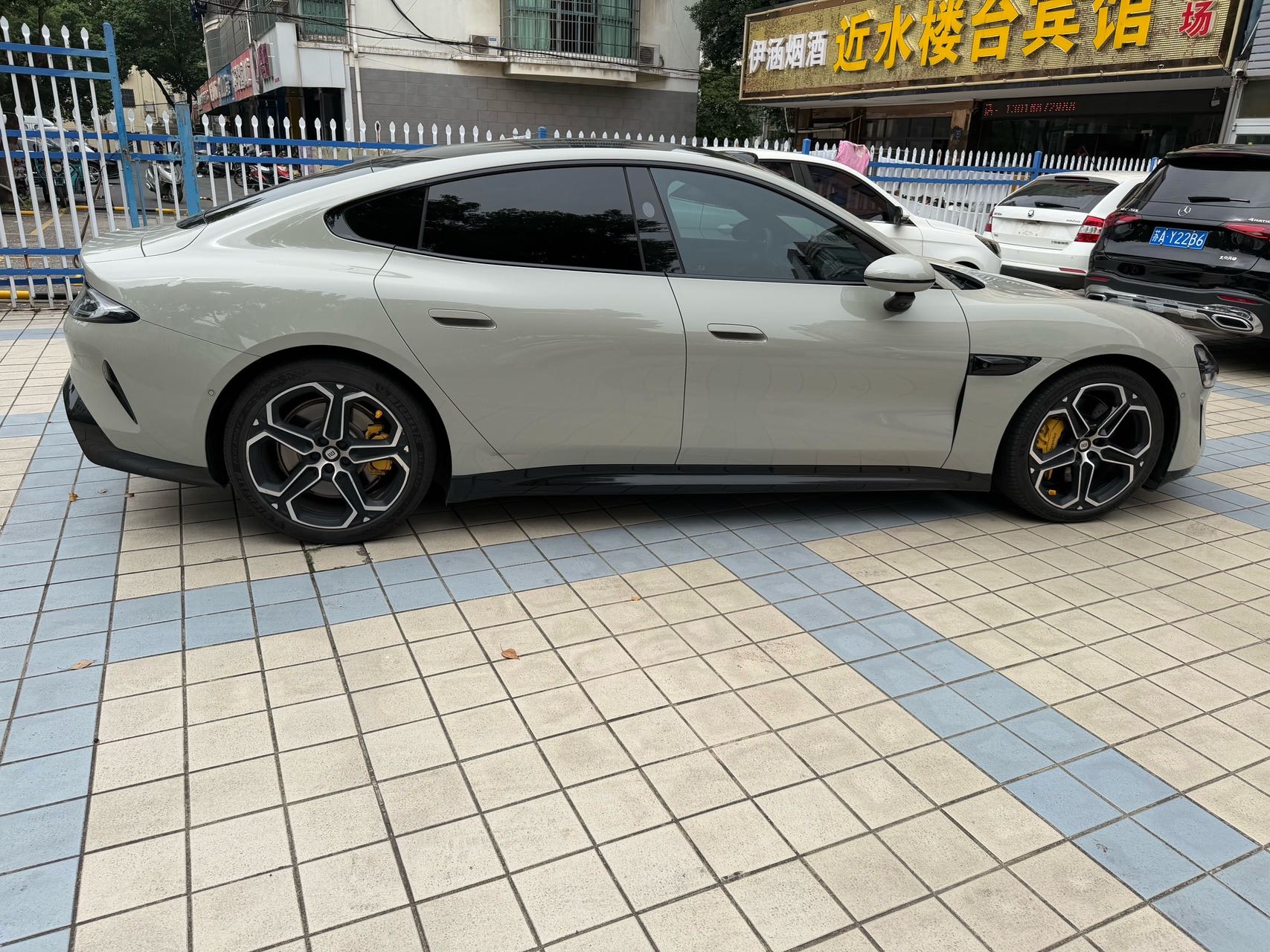 MI SU7 2024 car image #4