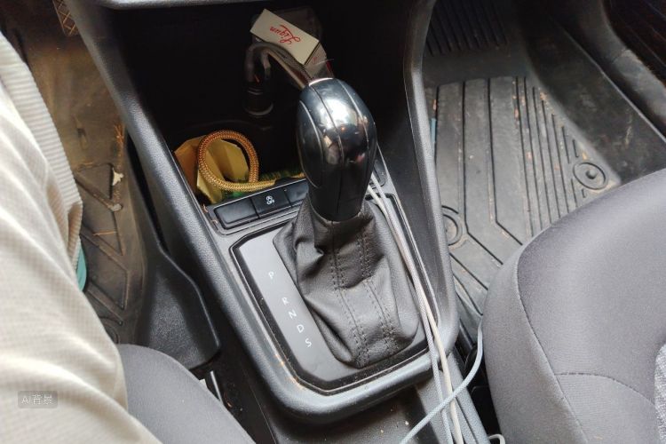 Volkswagen Santana 2022 car image #16