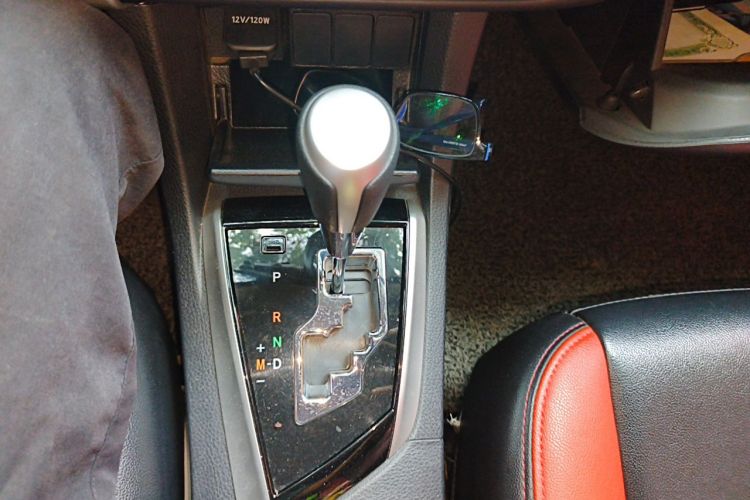 Toyota Corolla 2017 #14 Toyota Corolla 2017 car image #14