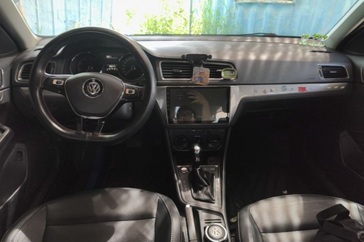 Volkswagen Lavida 2019 car image #11