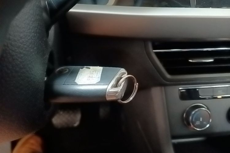 Volkswagen Lavida 2019 #9 Volkswagen Lavida 2019 car image #9