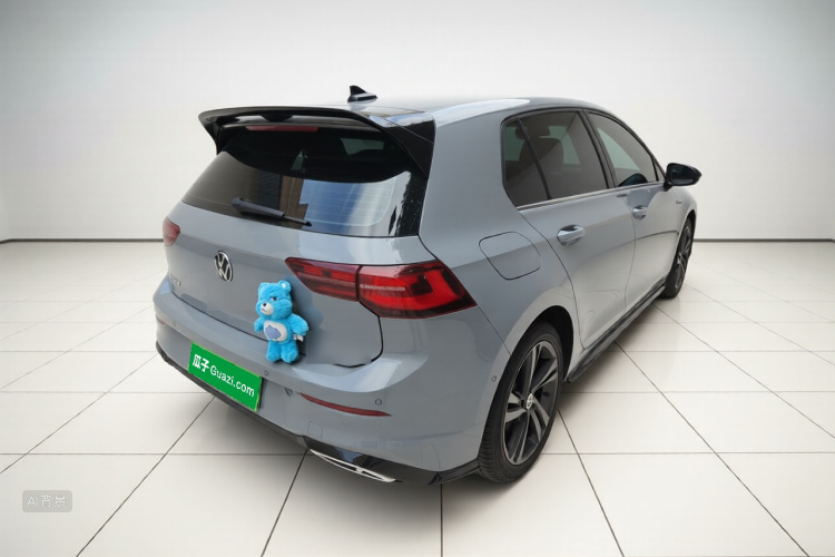 Volkswagen Golf 2023 car image #7