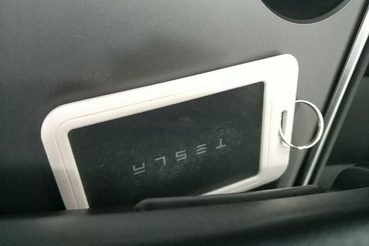 Tesla Model Y 2024 #14 Tesla Model Y 2024 immagine di auto #14