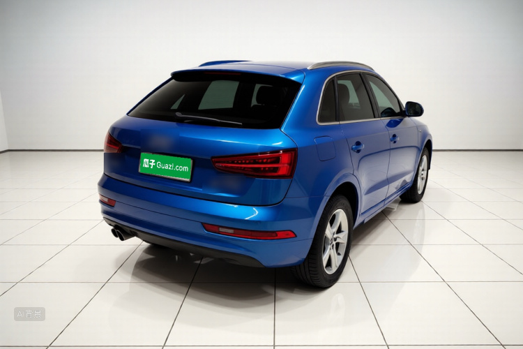 Audi Q3 2018 car image #7