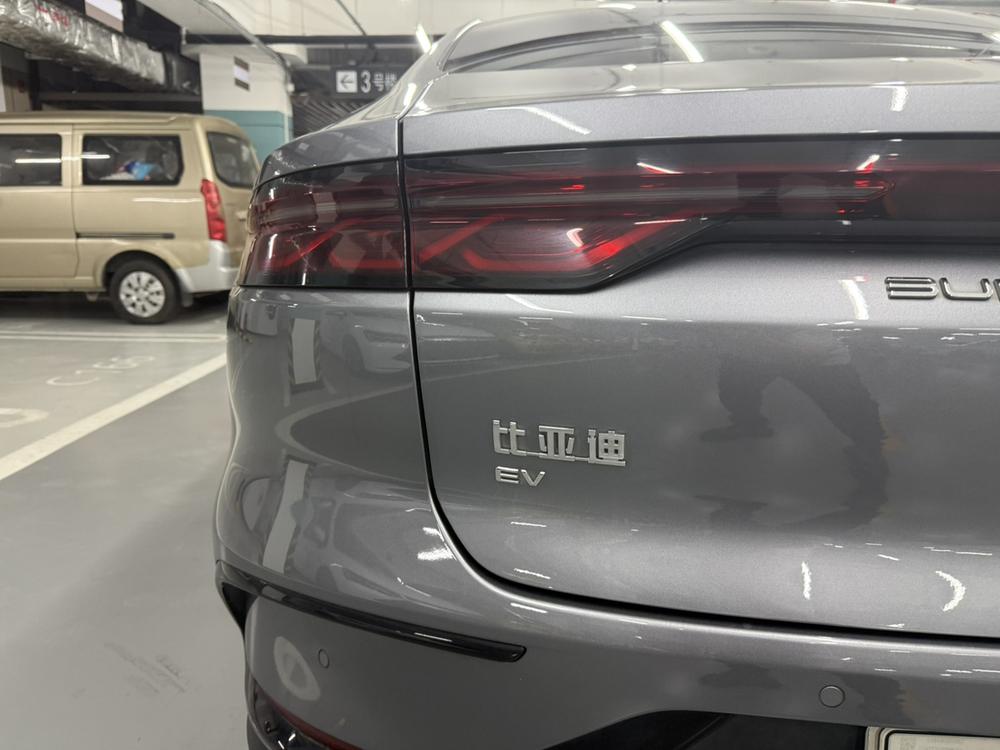 BYD Han 2023 car image #8
