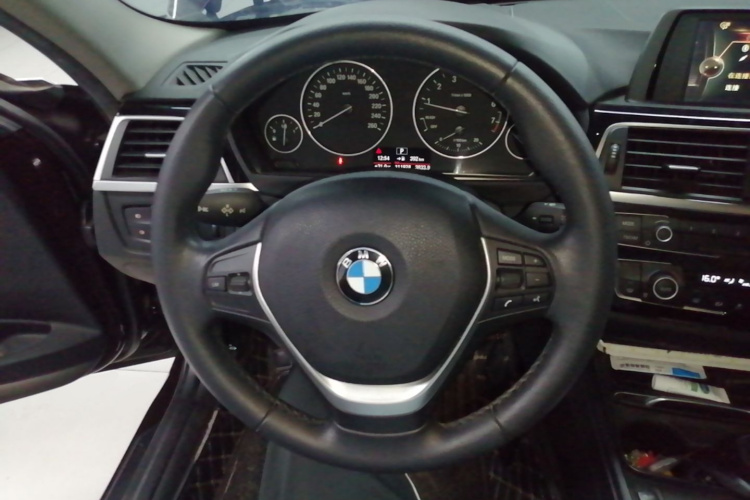BMW 3 Series 2016 #11 BMW 3 Series 2016 car image #11