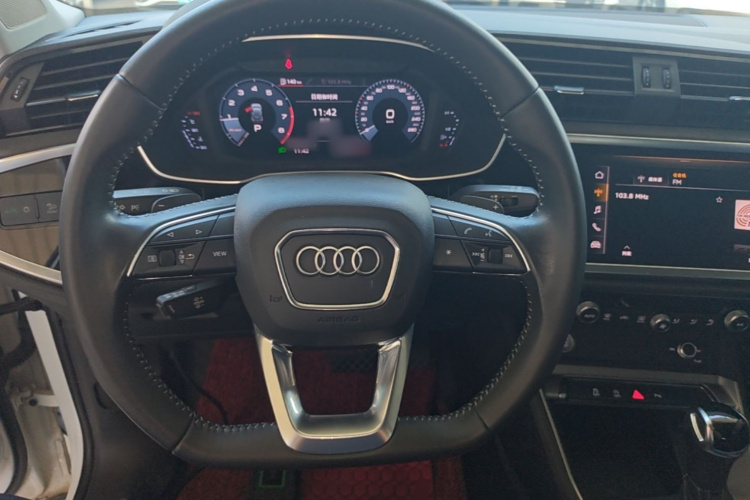 Audi Q3 2019 #11 Audi Q3 2019 car image #11