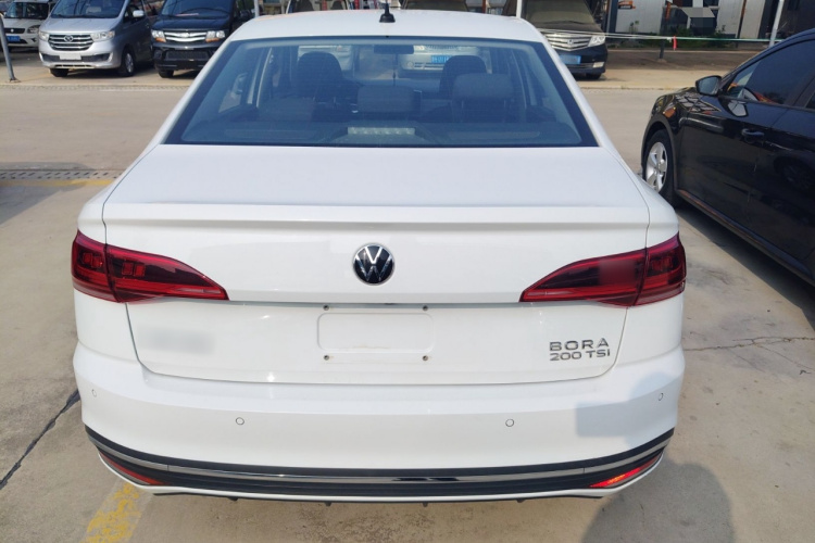 Volkswagen Bora 2023 immagine di auto #6