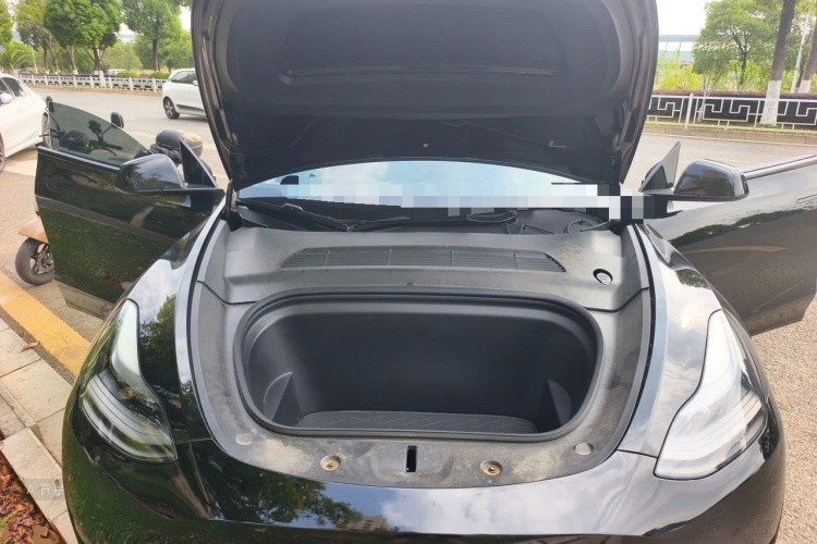 Tesla Model Y 2021 #22 Tesla Model Y 2021 car image #22