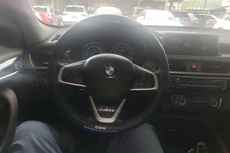 BMW X1 2020 car image #11