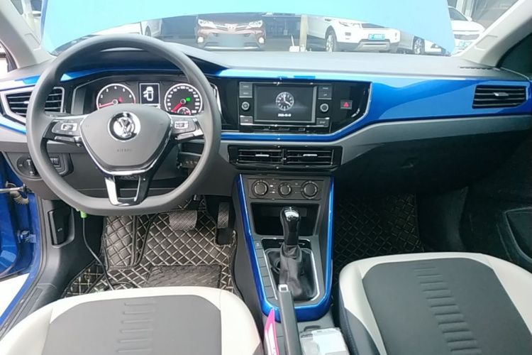 Volkswagen Polo 2020 car image #10