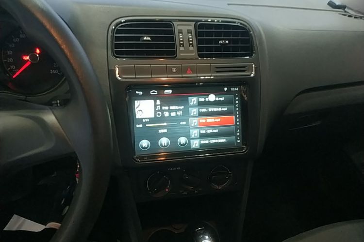 Volkswagen Polo 2018 #13 Volkswagen Polo 2018 car image #13