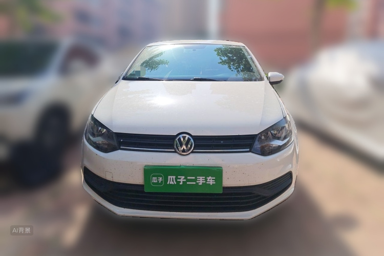 Volkswagen Polo 2015 car image #3