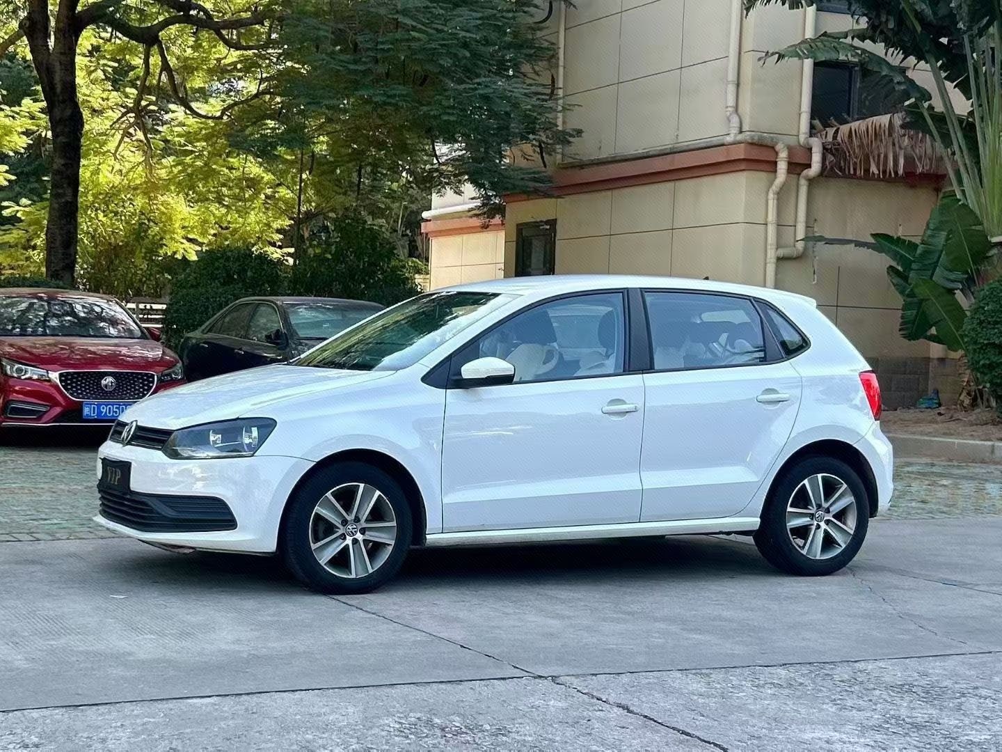 Volkswagen Polo 2017 Volkswagen Polo 2017 car image