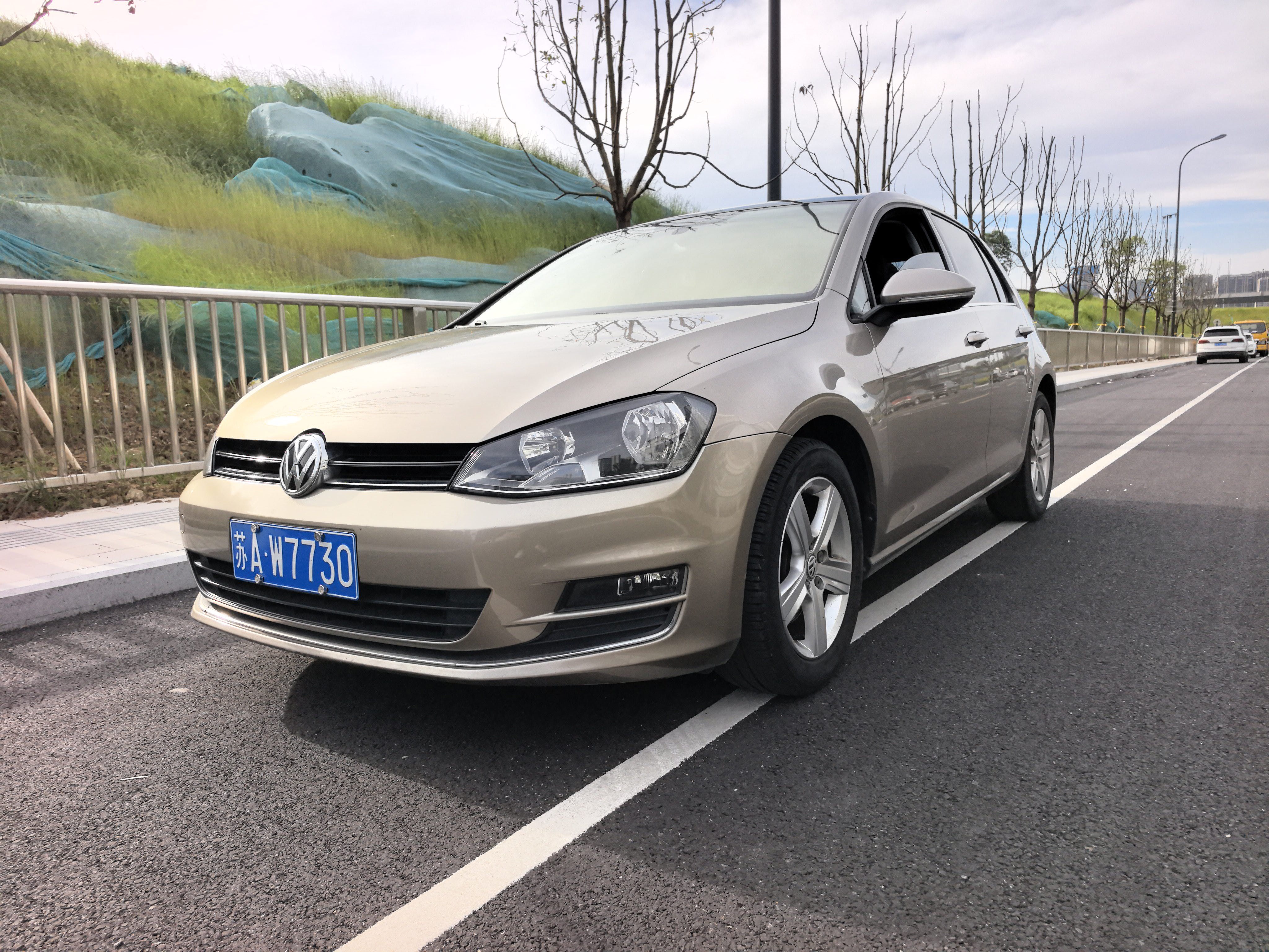2014 2014 car image