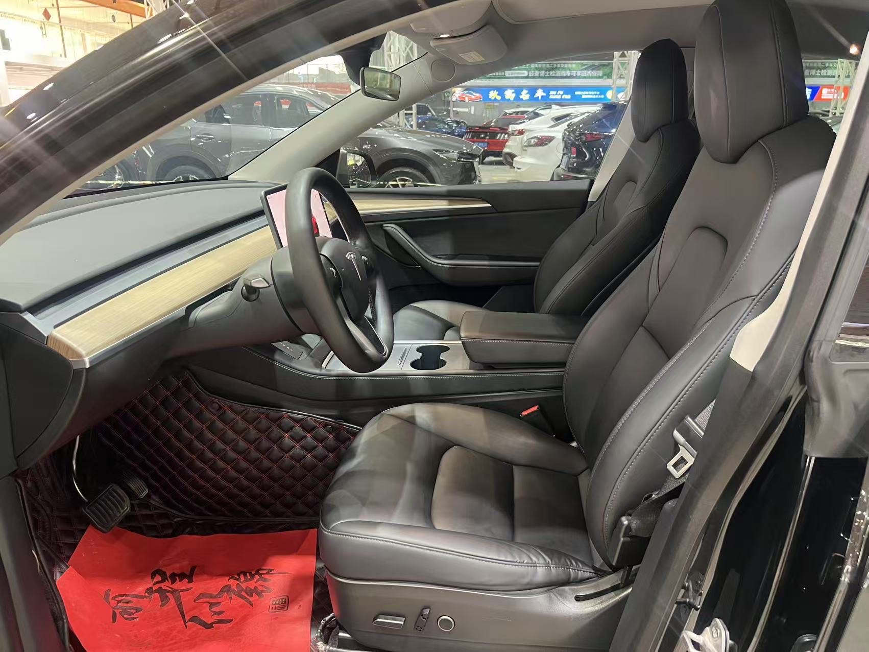 Tesla Model Y 2022 car image #7