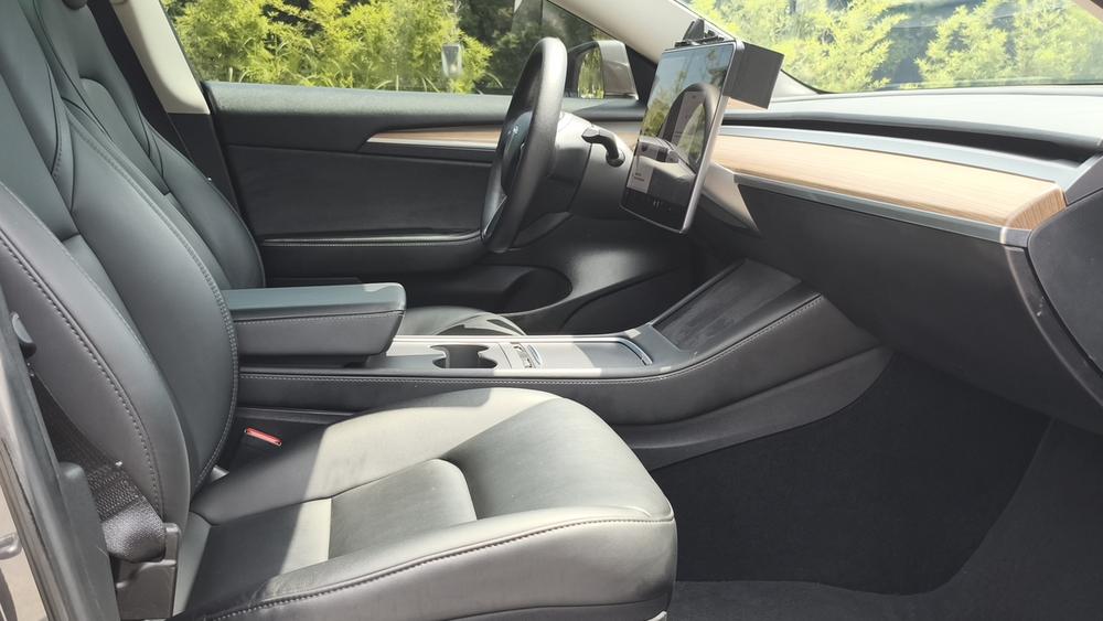 Tesla Model 3 2021 car image #11