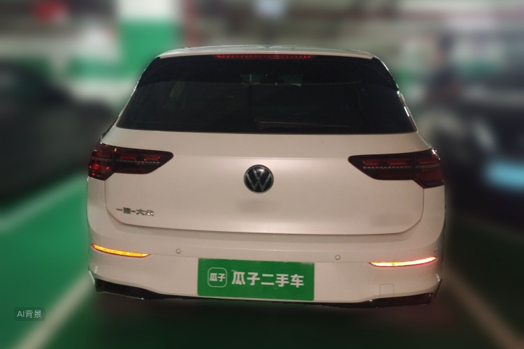 Volkswagen Golf 2022 car image #6