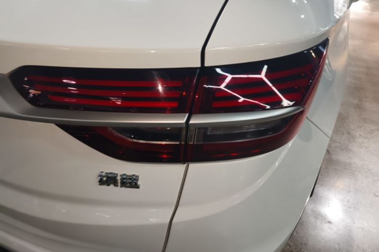 GEELY Coolray 2021 car image #6
