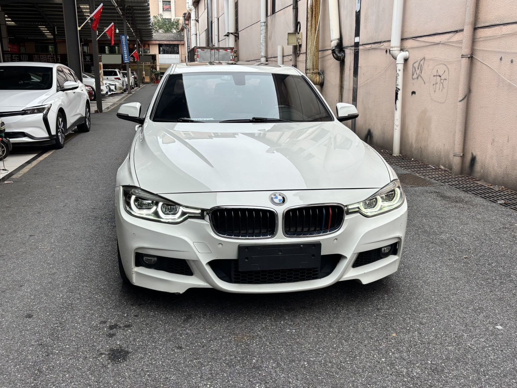BMW 3 Series 2018 #2 BMW 3 Series 2018 car image #2