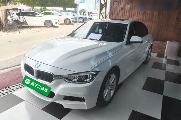 BMW 3 Series 2017 #2 BMW 3 Series 2017 car image #2