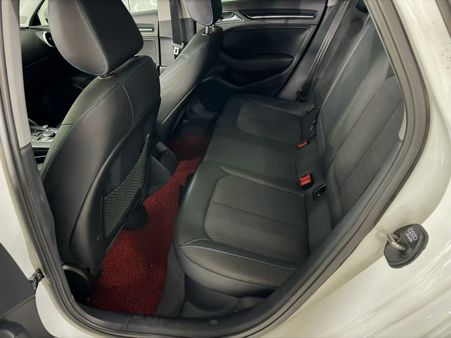 Audi A3 2019 car image #3