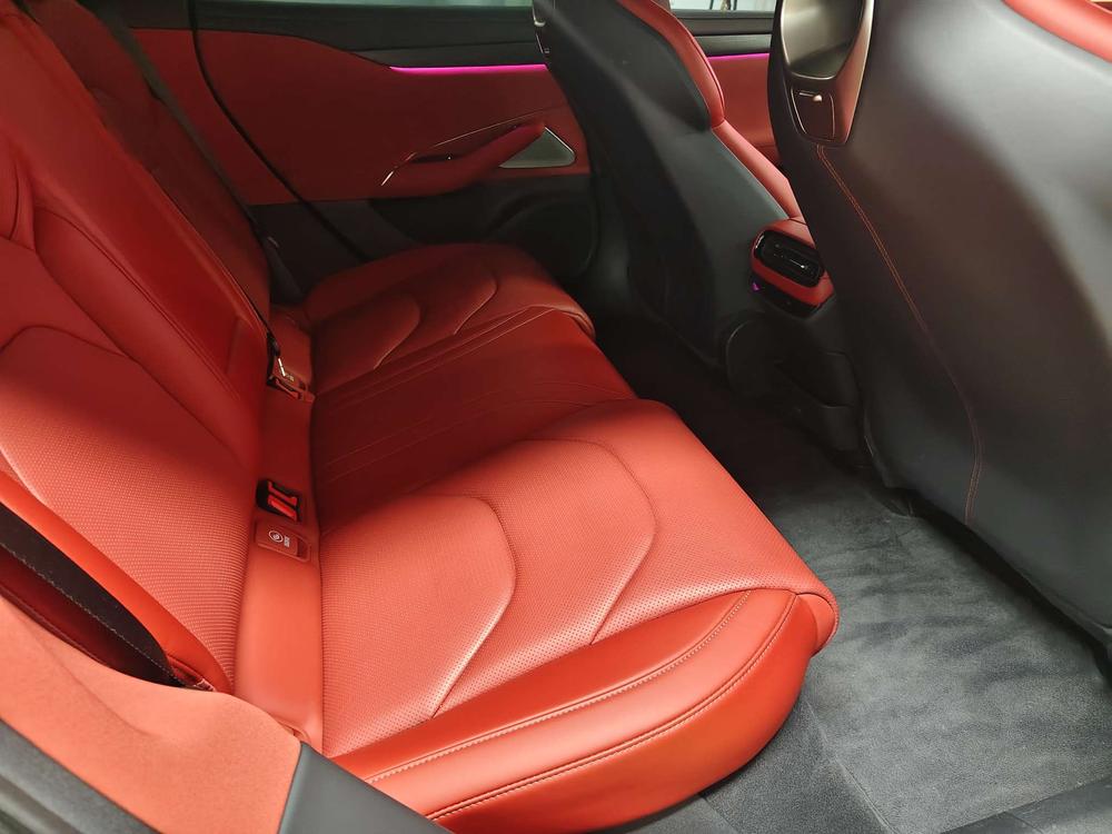 2024 #11 2024 immagine di auto #11