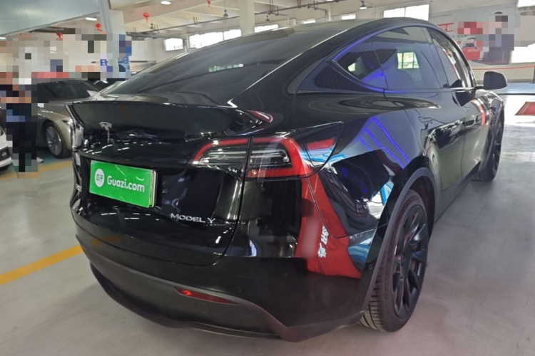 Tesla Model Y 2022 #7 Tesla Model Y 2022 car image #7