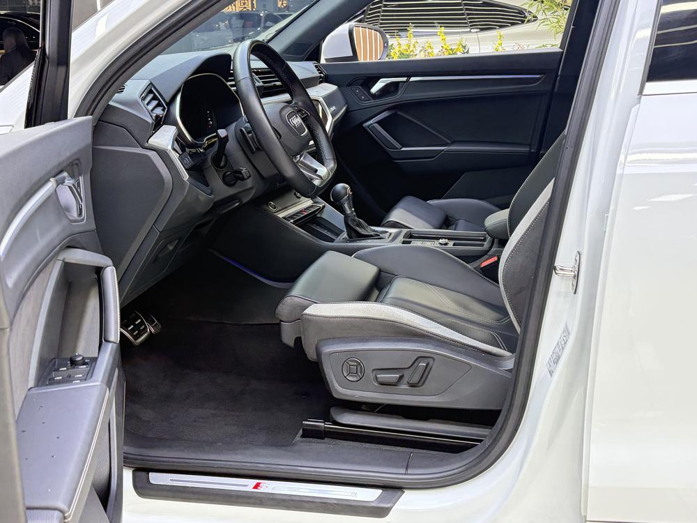 Audi Q3 2024 #18 Audi Q3 2024 car image #18