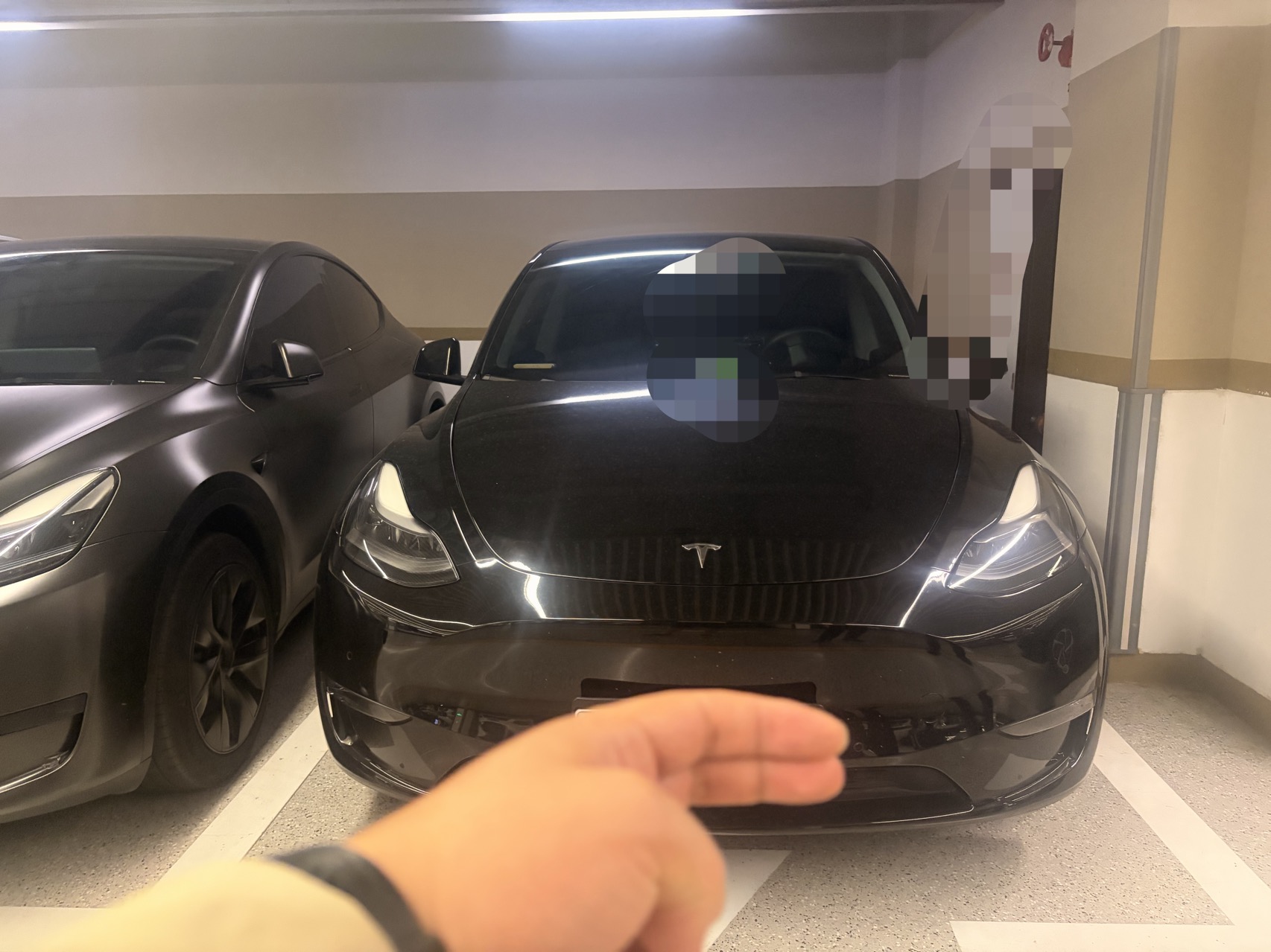 Tesla Model Y 2022 immagine di auto #5