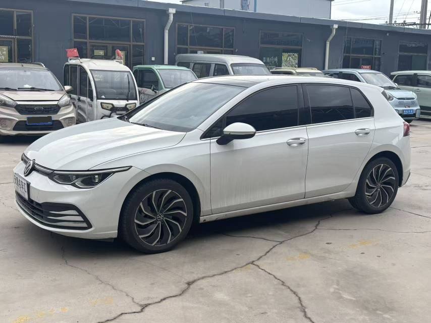 Volkswagen Golf 2021 car image 