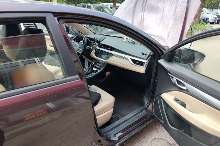 GEELY Emgrand 2019 car image #21