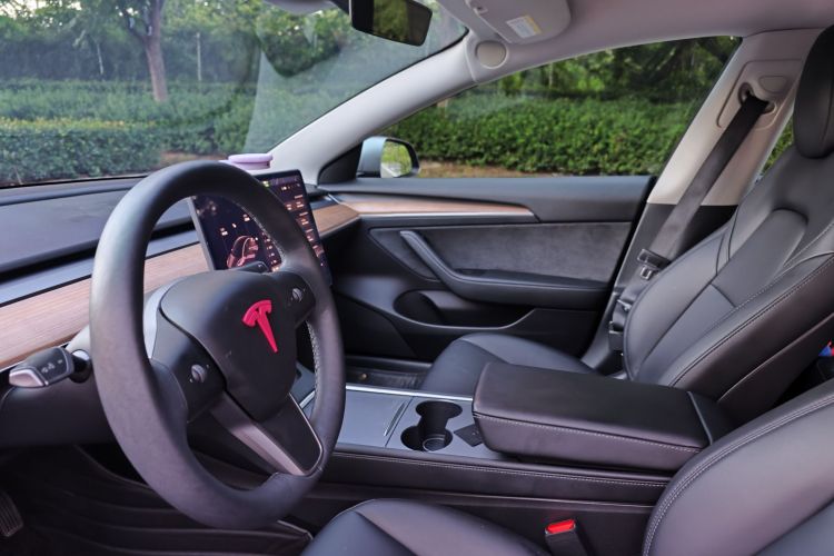 Tesla Model 3 2021 #14 Tesla Model 3 2021 car image #14