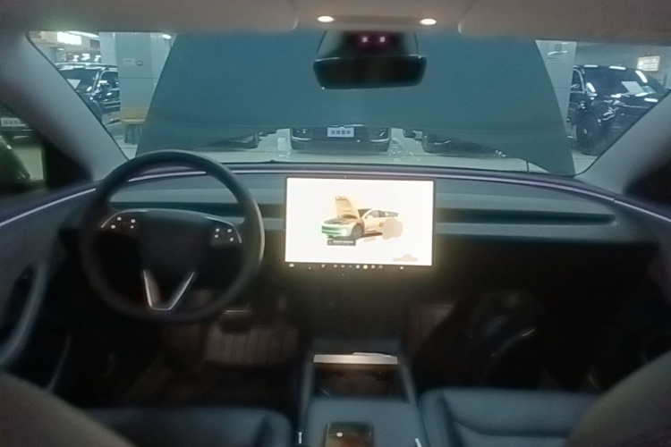 Tesla Model 3 2024 #10 Tesla Model 3 2024 car image #10